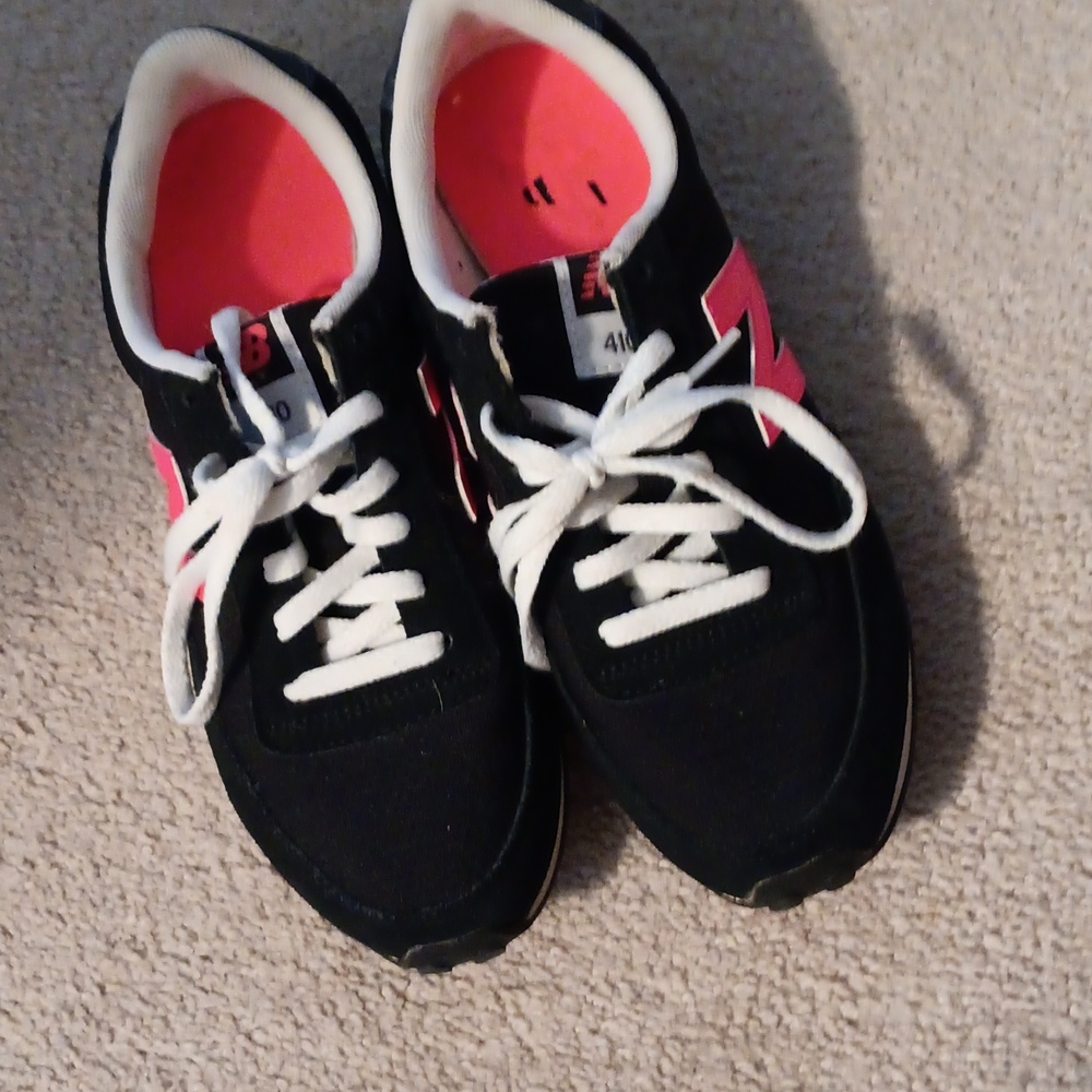 New balance 410 sneaker